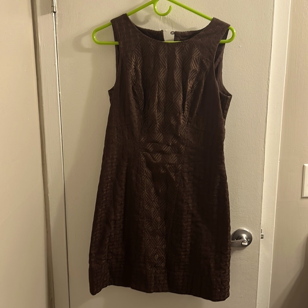 BROWN dress!